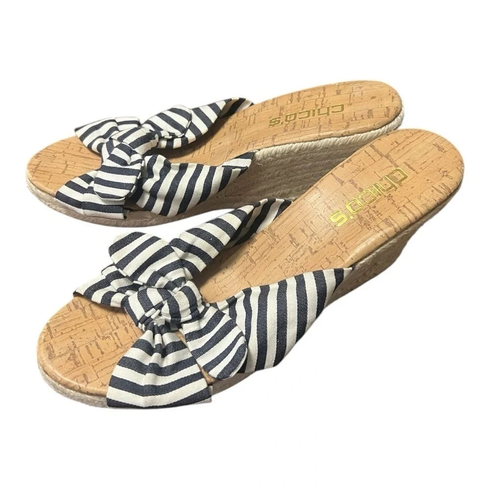 Chico’s Preppy Nautical Navy & Ivory Striped Bow Wedge Sandals NWOT Size 8